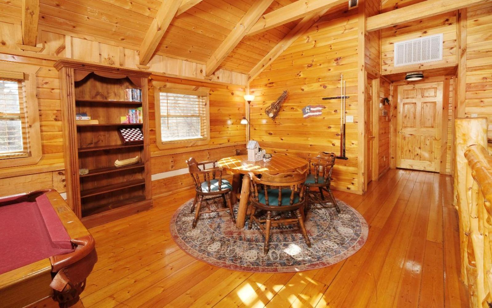Villa Laughing Bear Pigeon Forge